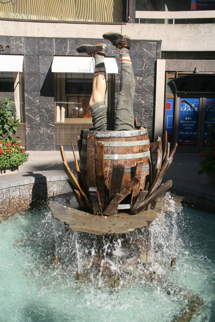 Прикольный фантан