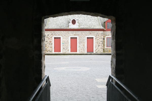 исправление испорченной фотографии