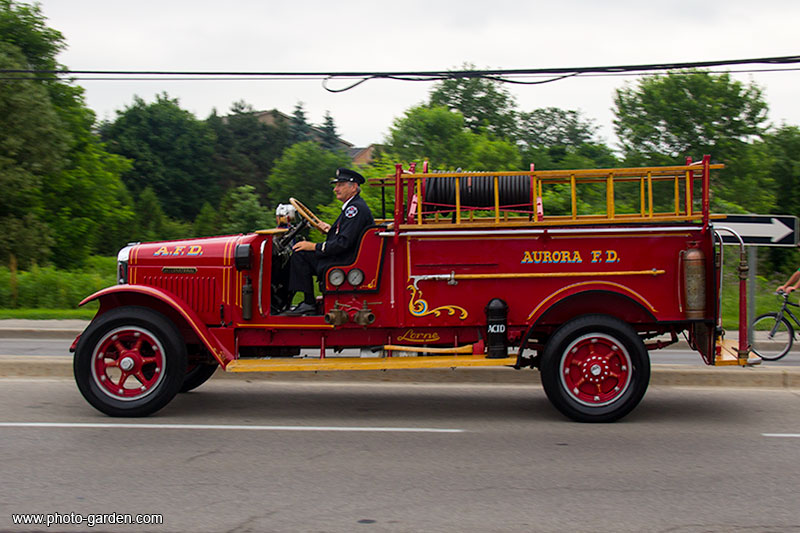 Старинная пажарная машина
