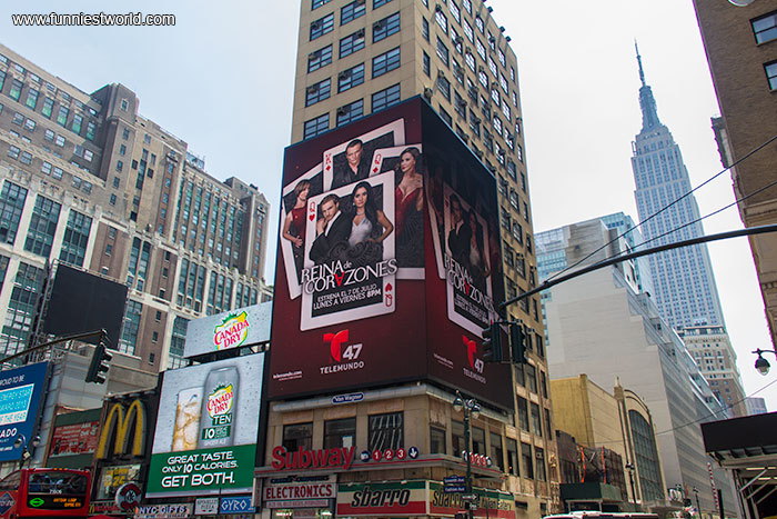 Огромные рекламы